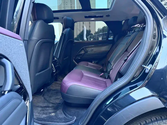 Land Rover Range Rover Sport — Фото автомобиля 6