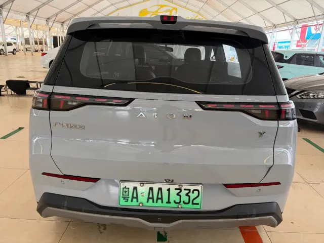 GAC Aion Y — Фото автомобиля 8