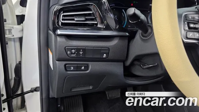 Kia Niro Niro Plus Air — Фото автомобиля 13