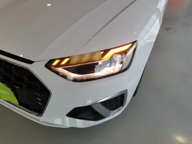 Audi A4L — Фото автомобиля 23