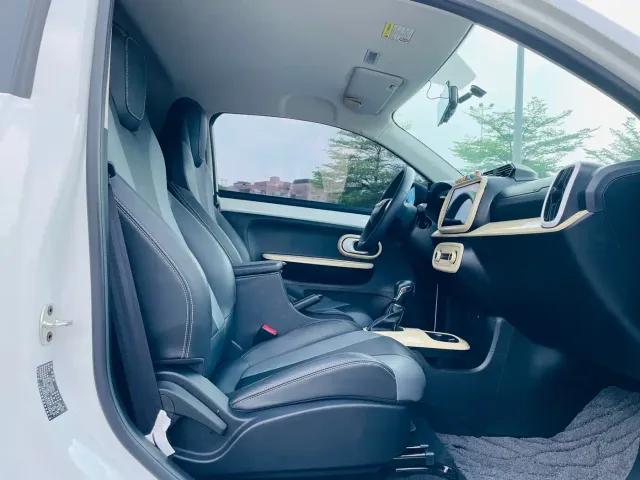 Roewe Clever — Фото автомобиля 12