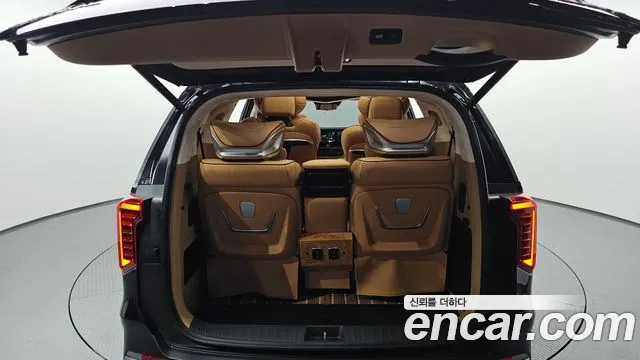 Kia Canival Новый Carnival 4 поколение Бензин 9 мест Hi-Limousine (Спецкузов) — Фото автомобиля 19