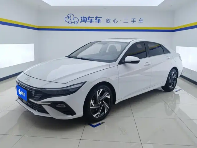 Фотография автомобиля — Hyundai Elantra