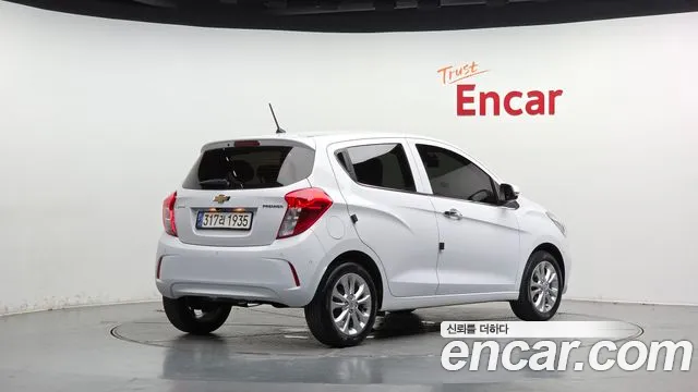 Chevrolet Spark — Фото автомобиля 2