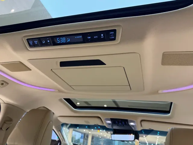 Toyota Vellfire — Фото автомобиля 11