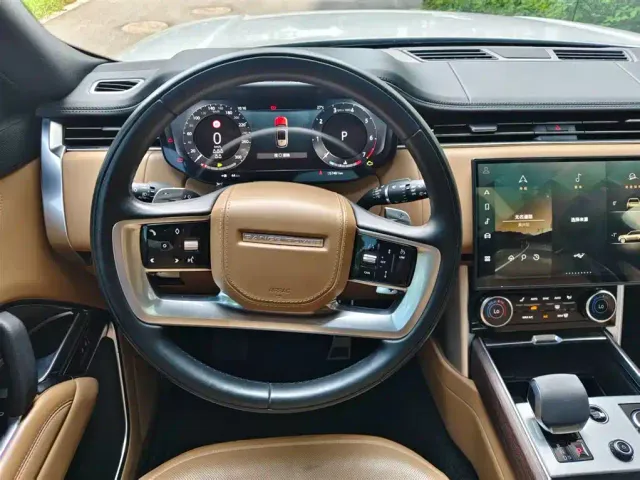 Land Rover Range Rover — Фото автомобиля 12