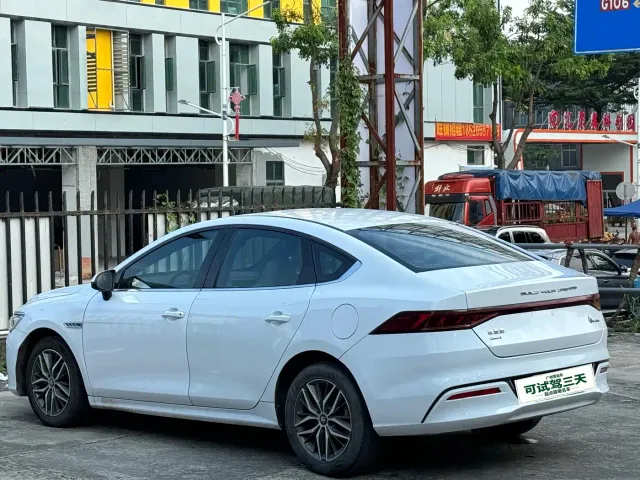 BYD Qin PLUS — Фото автомобиля 9