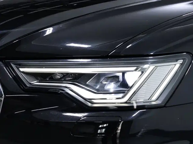 Audi A6L — Фото автомобиля 16
