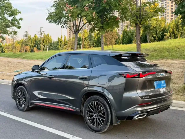 Changan Z6 — Фото автомобиля 9