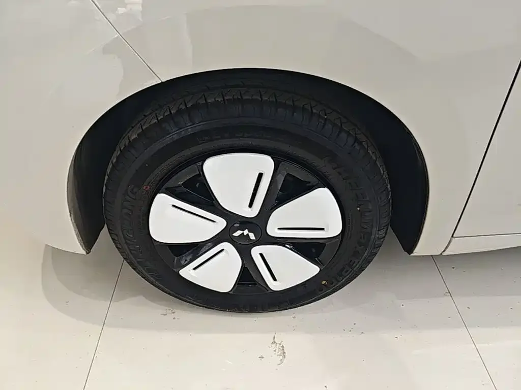 Wuling Motors Hongguang MINIEV 2025 4-Door Advanced — Фото автомобиля 22
