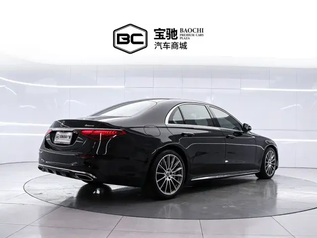 Mercedes-Benz S-Class — Фото автомобиля 3