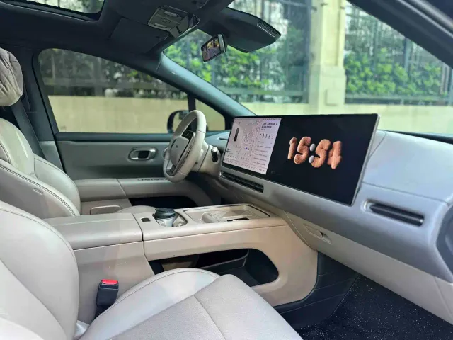 Li Auto i6 — Фото автомобиля 12