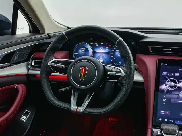 Hongqi H5 — Фото автомобиля 12