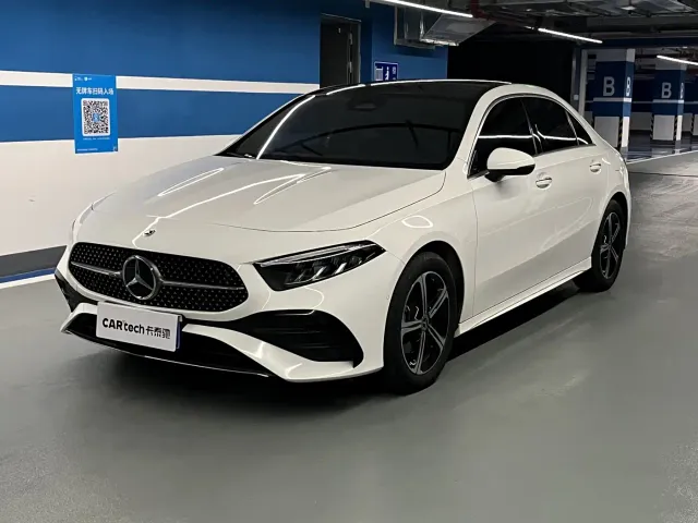 Фотография автомобиля — Mercedes-Benz A-Class