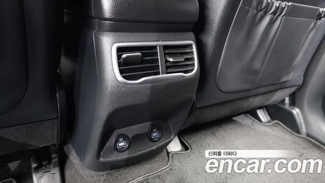 Hyundai Santa Fe Santa Fe (New) — Фото автомобиля 30