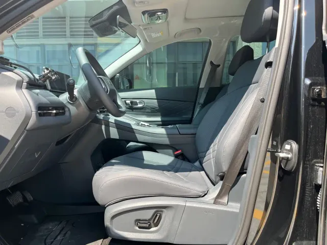Geely Galaxy Starship 7 EM-i — Фото автомобиля 7