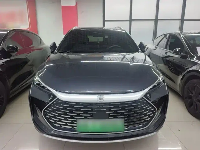 BYD Tang — Фото автомобиля 2