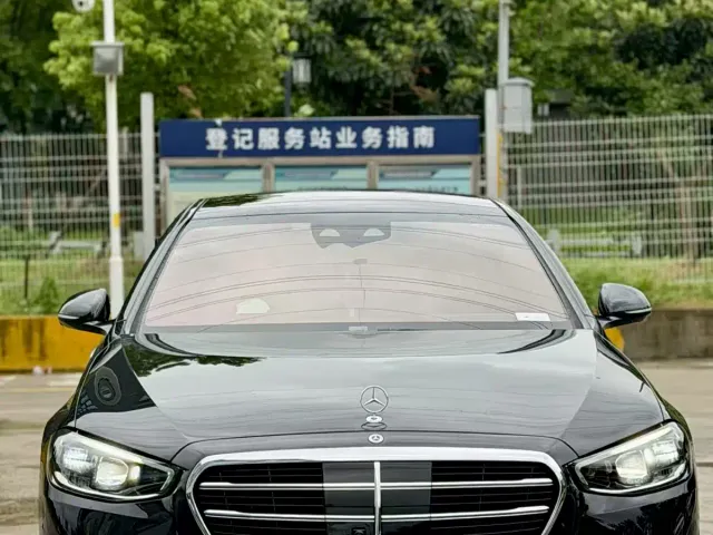 Mercedes-Benz S-Class — Фото автомобиля 2