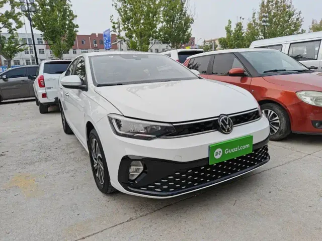 Volkswagen Lavida — Фото автомобиля 3