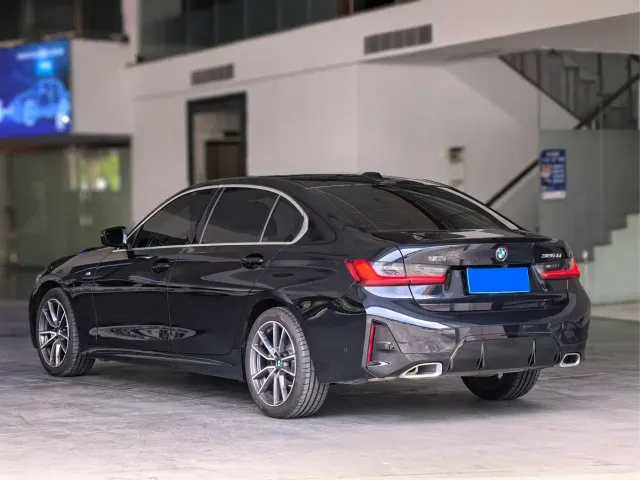 BMW 3 Series — Фото автомобиля 13