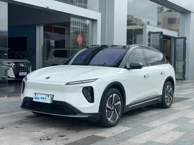 Nio ES6 — Фото автомобиля 14
