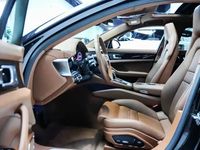 Porsche Panamera — Фото автомобиля 9