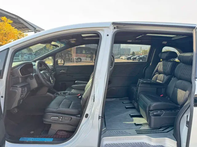 Honda Elysion — Фото автомобиля 19