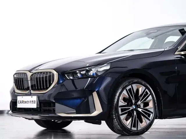 BMW 5 Series — Фото автомобиля 5