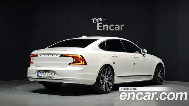 Volvo S90 — Фото автомобиля 2