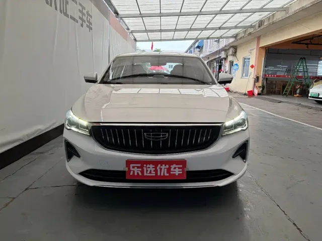 Geely Emgrand — Фото автомобиля 2