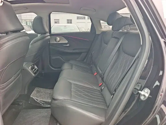 Chery Arrizo 8 — Фото автомобиля 16