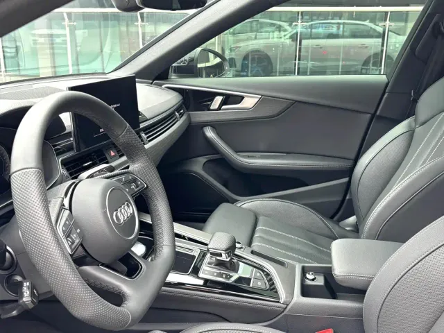 Audi A4L — Фото автомобиля 4