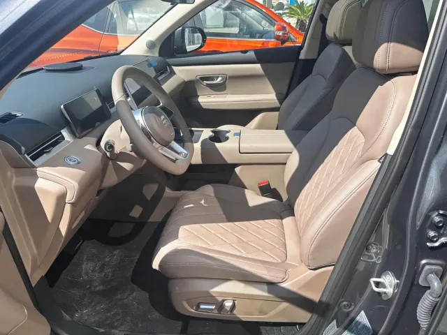 Landian E5 PLUS — Фото автомобиля 10