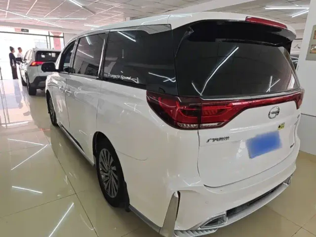 GAC Trumpchi M8 — Фото автомобиля 4