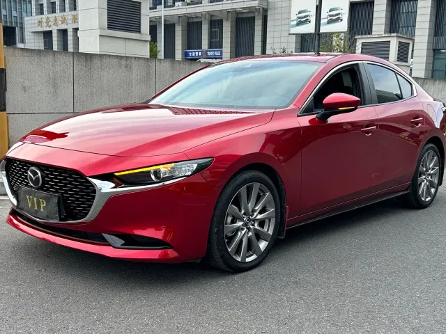 Фотография автомобиля — Mazda Axela