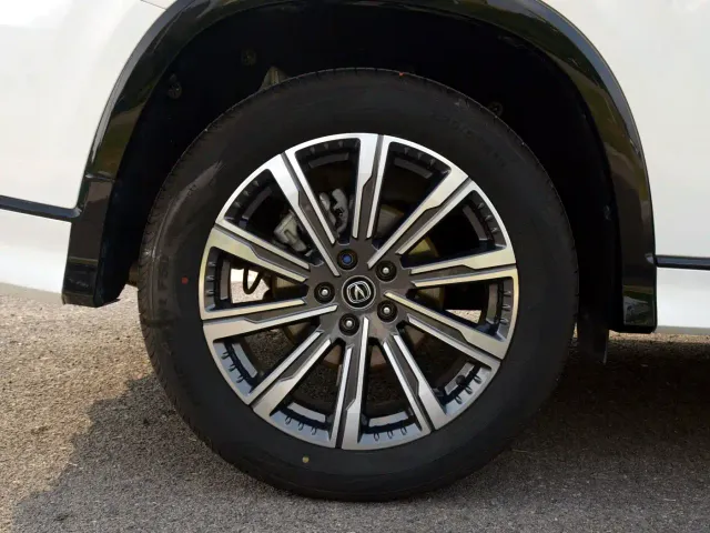 Changan CS75 Plus — Фото автомобиля 11