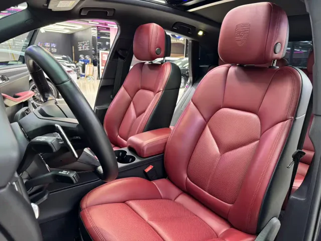 Porsche Macan — Фото автомобиля 10
