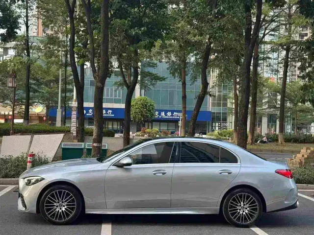 Mercedes-Benz C-Class — Фото автомобиля 2