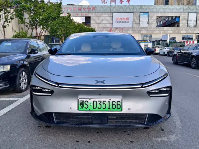 Xpeng P7+ — Фото автомобиля 3