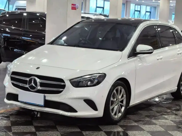 Фотография автомобиля — Mercedes-Benz B-Class