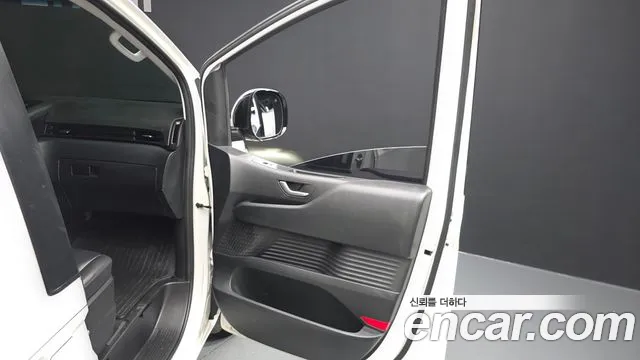 Hyundai Staria — Фото автомобиля 13