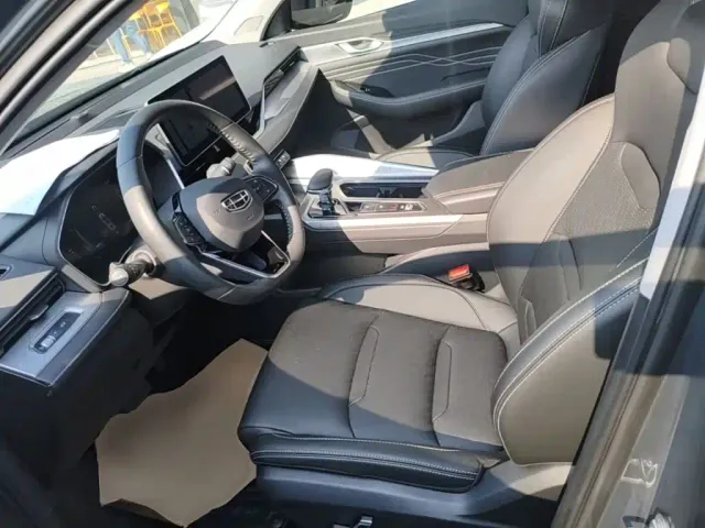Geely Xingrui — Фото автомобиля 14