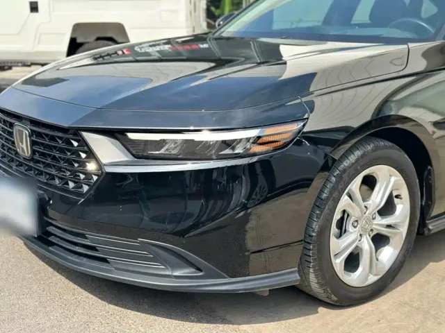 Honda Accord — Фото автомобиля 9
