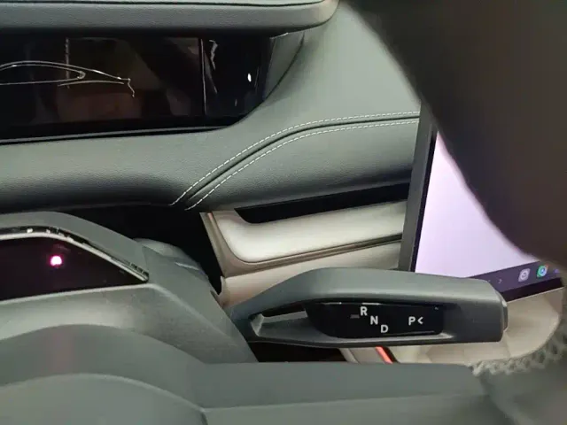 Xiaomi SU7 — Фото автомобиля 13