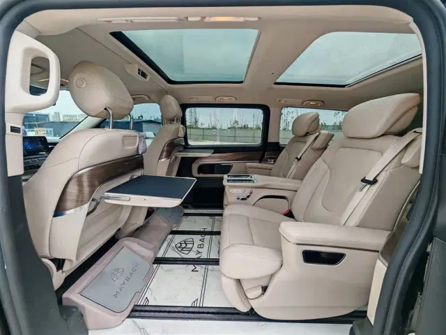 Mercedes-Benz V-Class — Фото автомобиля 11