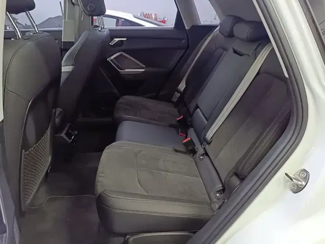 Audi Q3 — Фото автомобиля 12