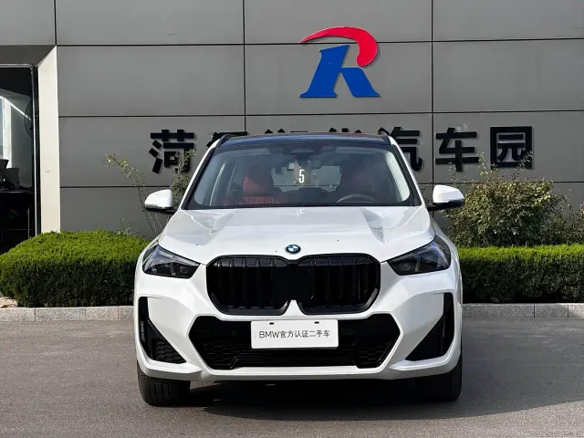 BMW X1 — Фото автомобиля 2