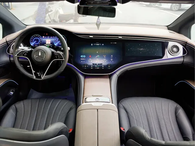 Mercedes-Benz EQS — Фото автомобиля 12
