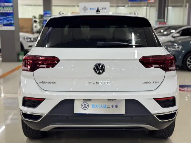 Volkswagen T-Roc — Фото автомобиля 9