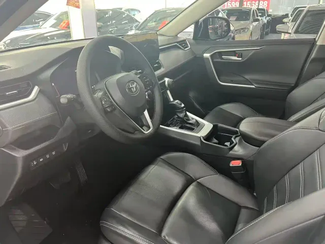 Toyota Wildlander — Фото автомобиля 4